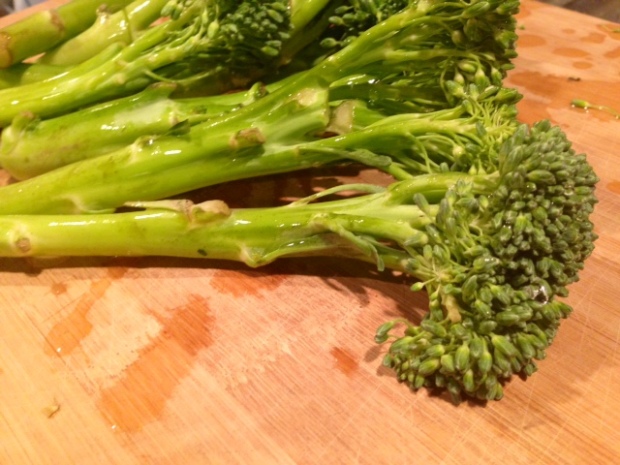 easy sesame chicken with veggies broccolini