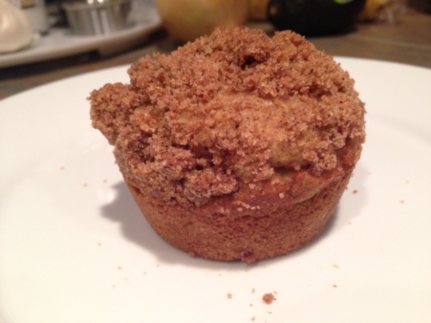Healthy Apple Cinnamon Streusel Muffins done